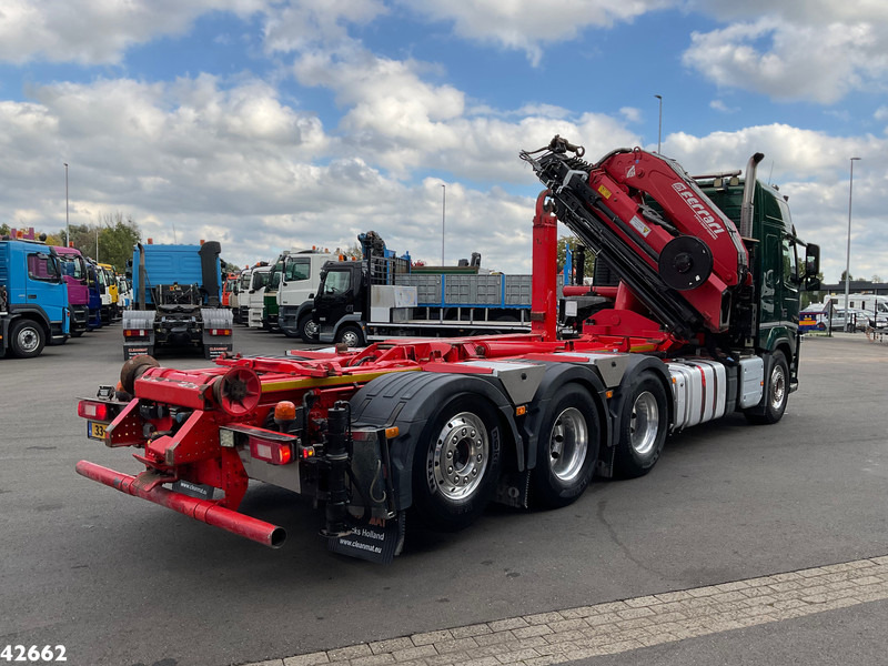 Volvo FM 460 8x4 TRIDEM Euro 6 32 Tonmeter laadkraan - 후크 리프트 트럭, 크레인 트럭 : 사진 4 Volvo FM 460 8x4 TRIDEM Euro 6 32 Tonmeter laadkraan - 후크 리프트 트럭, 크레인 트럭 : 사진 4