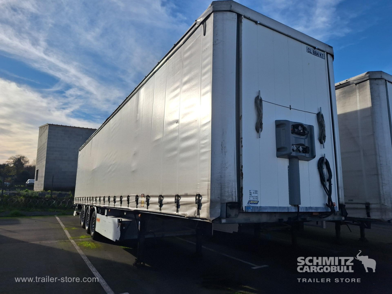 FRUEHAUF Curtainsider Standard Taillift - 커튼사이더 세미 트레일러 : 사진 1 FRUEHAUF Curtainsider Standard Taillift - 커튼사이더 세미 트레일러 : 사진 1