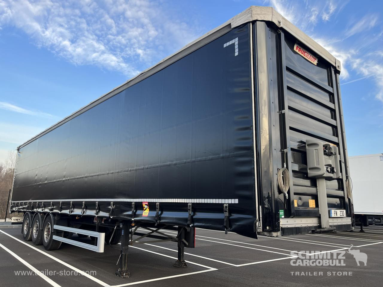 FRUEHAUF Curtainsider Standard - 커튼사이더 세미 트레일러 : 사진 1 FRUEHAUF Curtainsider Standard - 커튼사이더 세미 트레일러 : 사진 1