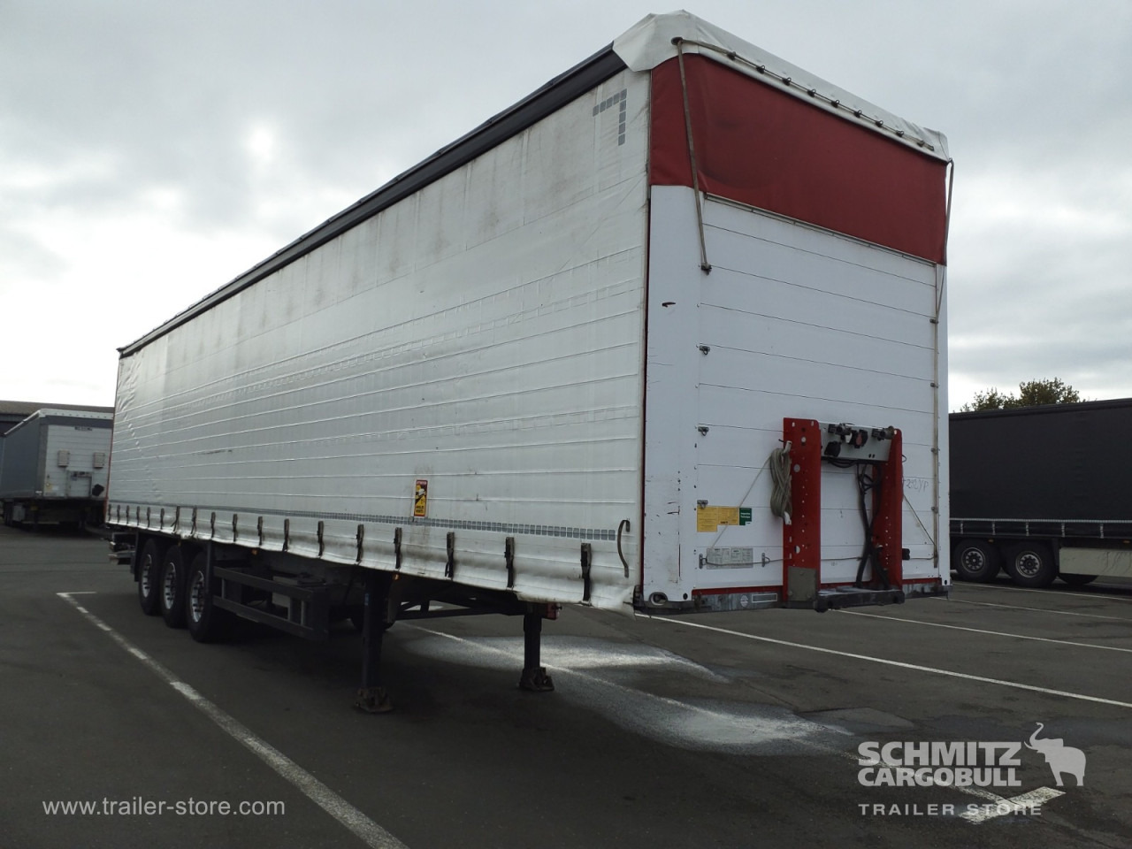 SCHMITZ Curtainsider Standard Taillift - 커튼사이더 세미 트레일러 : 사진 1 SCHMITZ Curtainsider Standard Taillift - 커튼사이더 세미 트레일러 : 사진 1