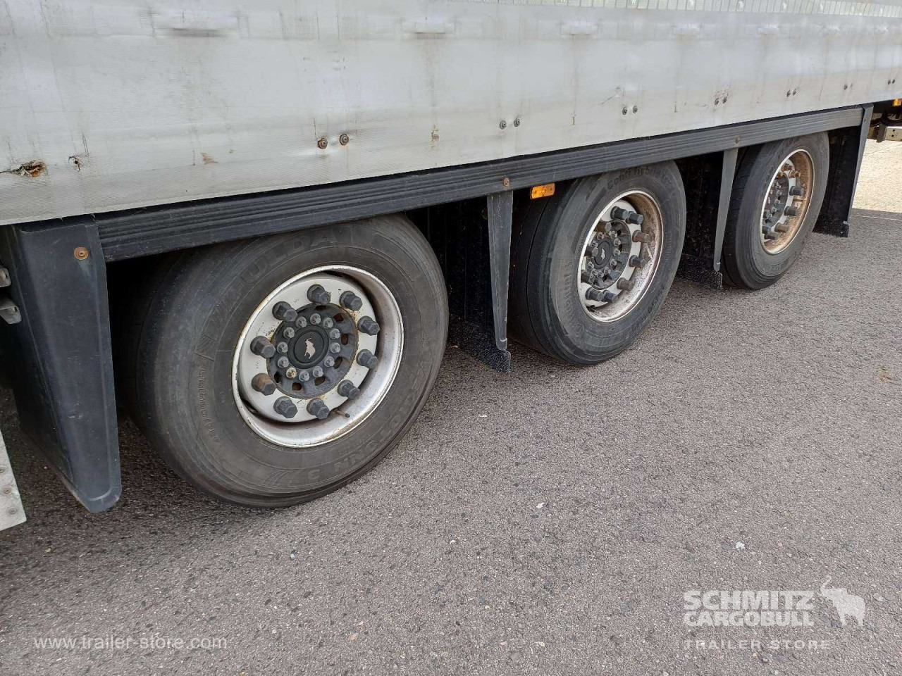 SCHMITZ Auflieger Curtainsider Mega - 커튼사이더 세미 트레일러 : 사진 4 SCHMITZ Auflieger Curtainsider Mega - 커튼사이더 세미 트레일러 : 사진 4