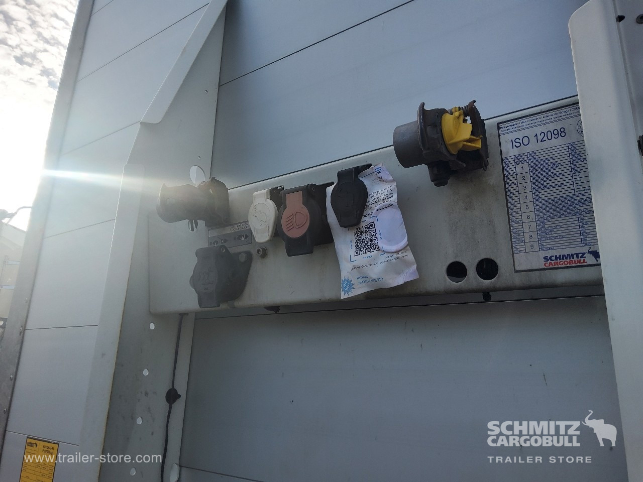SCHMITZ Auflieger Curtainsider Mega - 커튼사이더 세미 트레일러 : 사진 3 SCHMITZ Auflieger Curtainsider Mega - 커튼사이더 세미 트레일러 : 사진 3