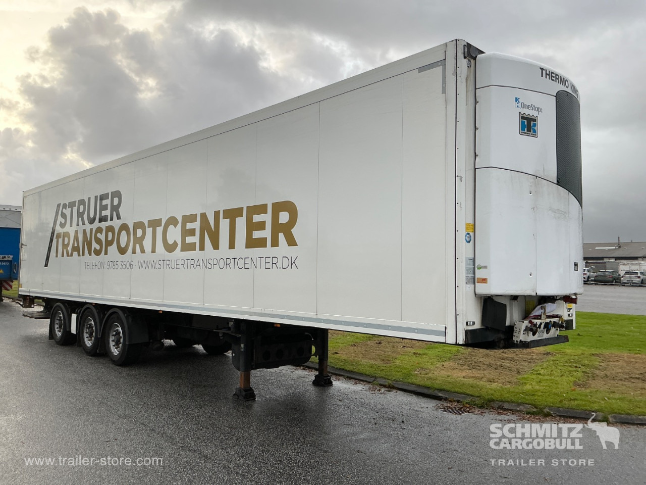 KRONE Reefer Standard Taillift - 등온 세미 트레일러 : 사진 1 KRONE Reefer Standard Taillift - 등온 세미 트레일러 : 사진 1