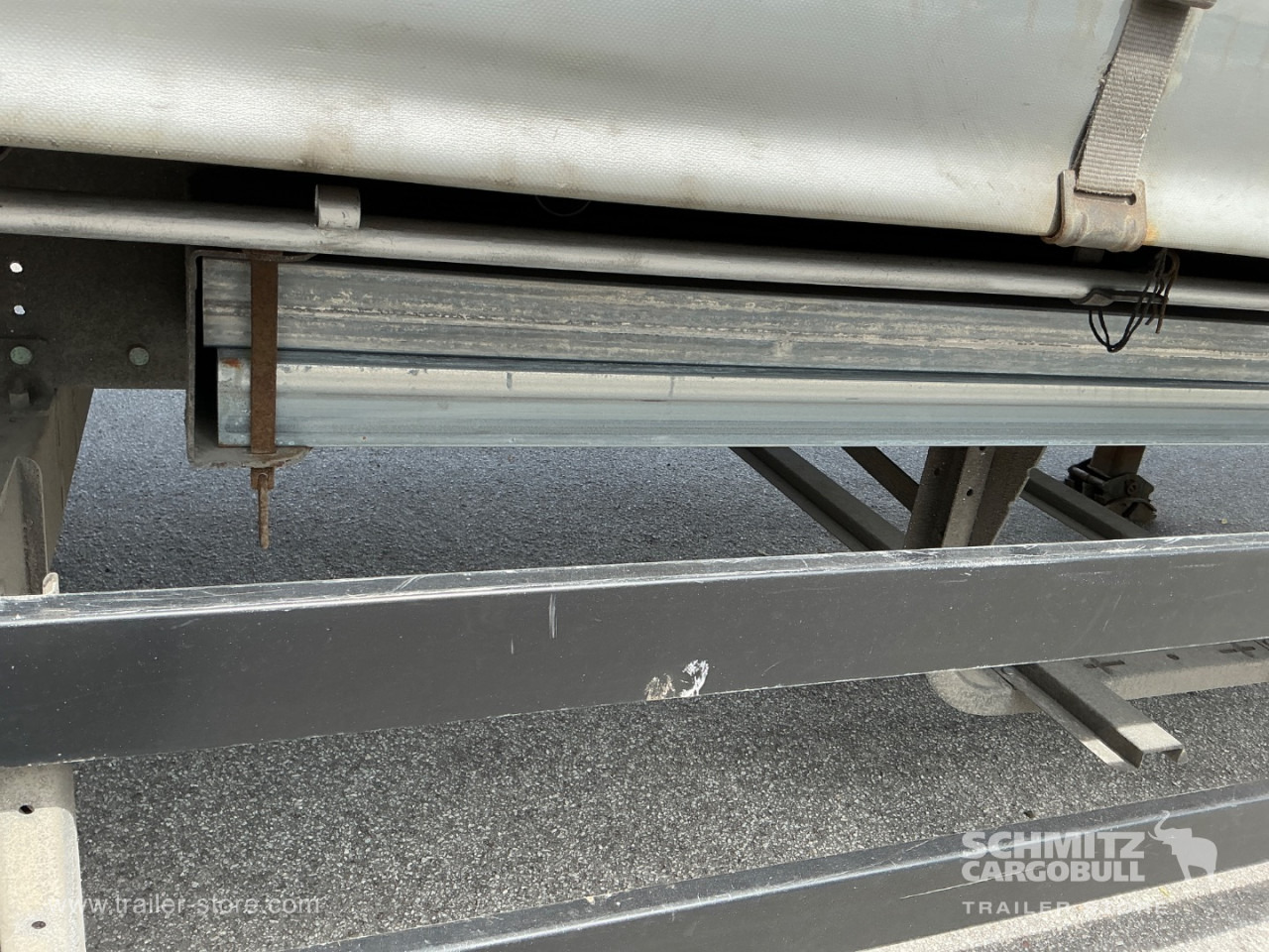 SCHMITZ Curtainsider Standard Taillift - 커튼사이더 세미 트레일러 : 사진 5 SCHMITZ Curtainsider Standard Taillift - 커튼사이더 세미 트레일러 : 사진 5