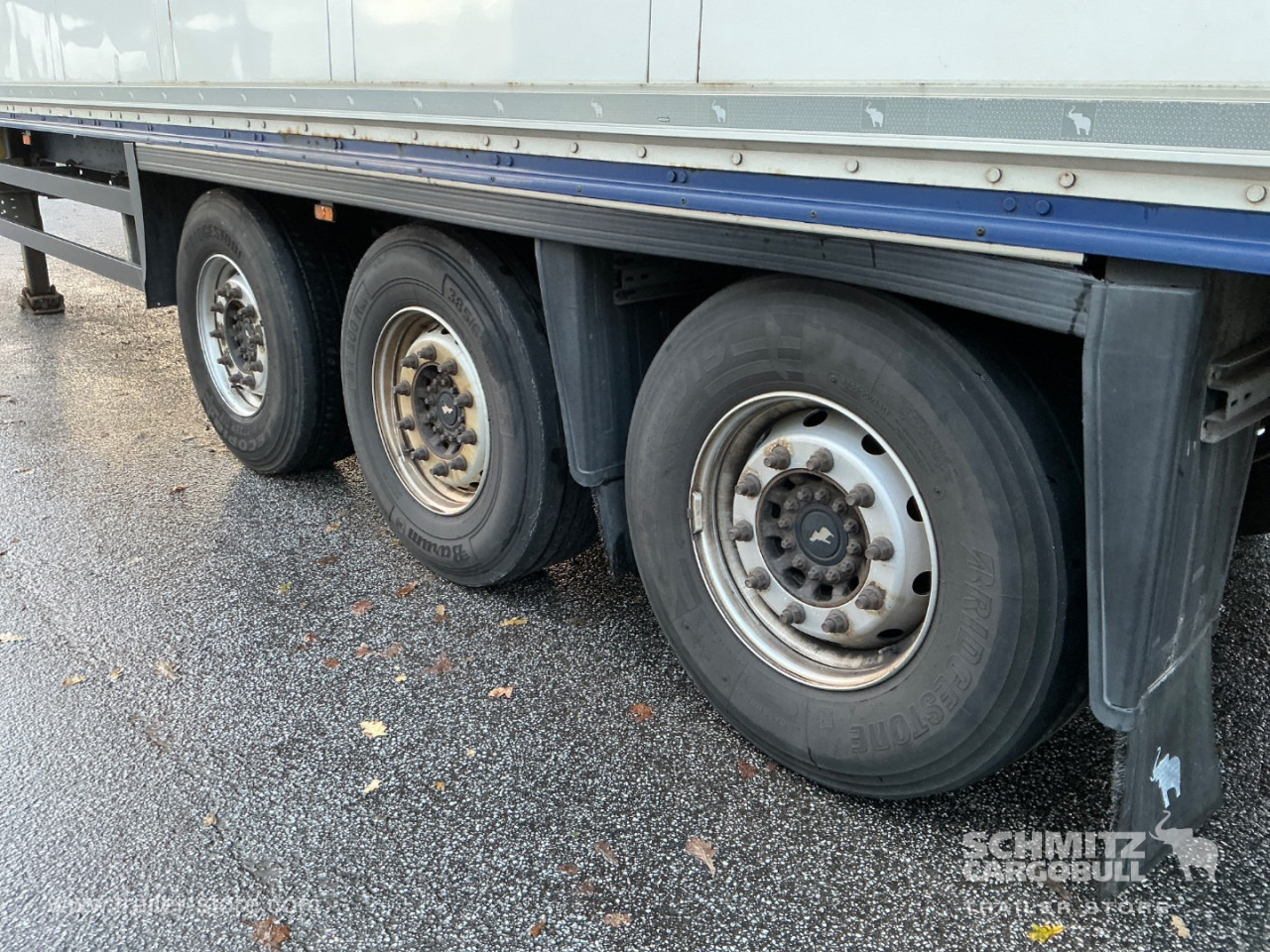 SCHMITZ Dryfreight Standard Taillift - 밀폐형 박스 세미 트레일러 : 사진 2 SCHMITZ Dryfreight Standard Taillift - 밀폐형 박스 세미 트레일러 : 사진 2