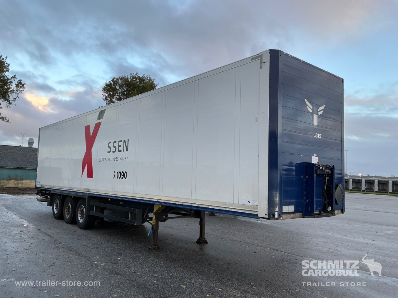 SCHMITZ Dryfreight Standard Taillift - 밀폐형 박스 세미 트레일러 : 사진 1 SCHMITZ Dryfreight Standard Taillift - 밀폐형 박스 세미 트레일러 : 사진 1
