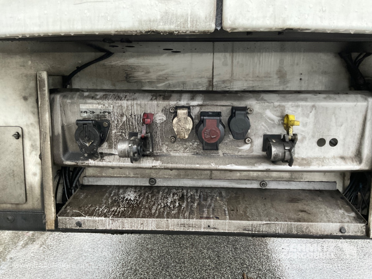 SCHMITZ Reefer Multitemp Double deck - 등온 세미 트레일러 : 사진 2 SCHMITZ Reefer Multitemp Double deck - 등온 세미 트레일러 : 사진 2