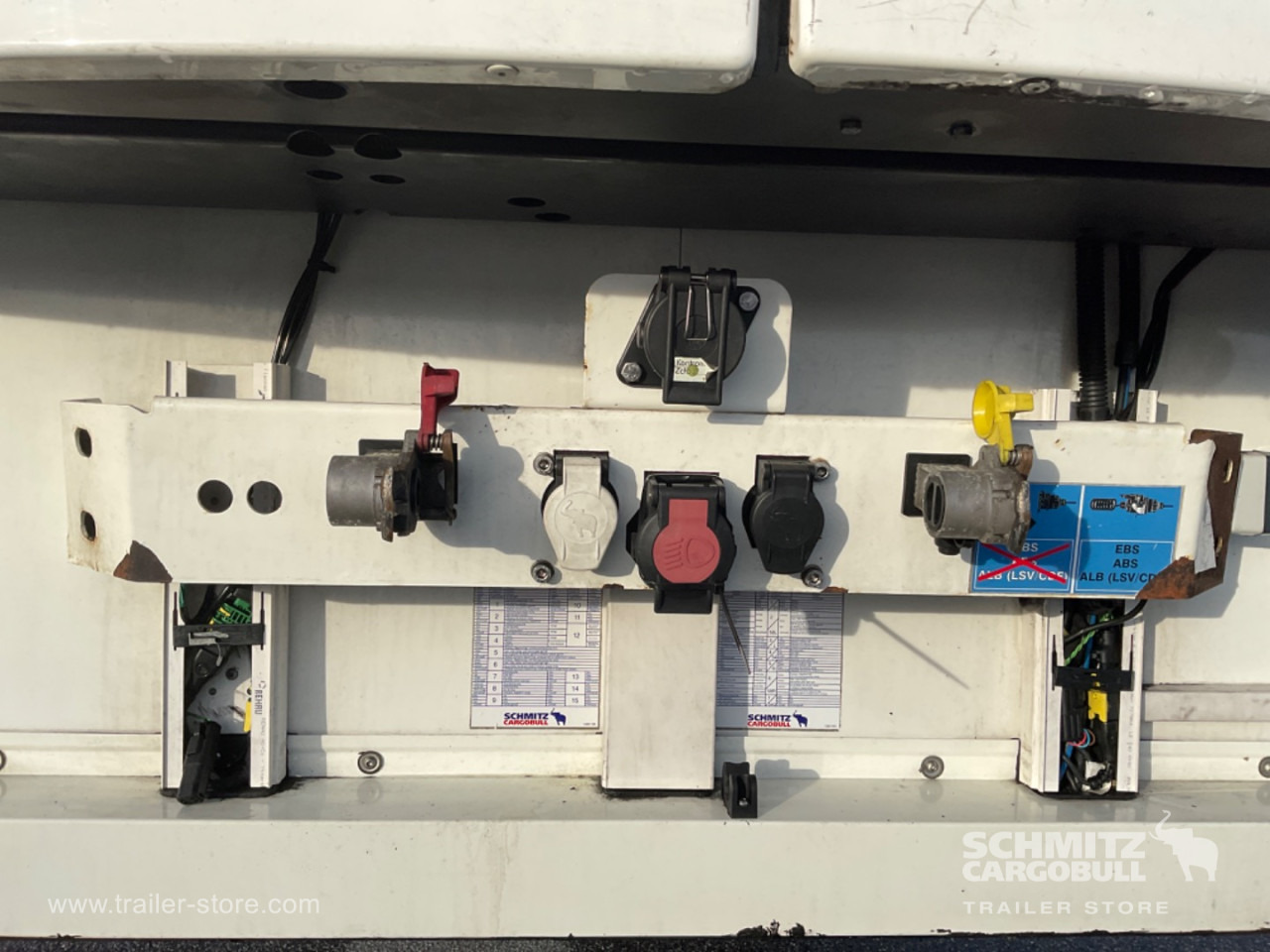 SCHMITZ Reefer Multitemp Double deck - 등온 세미 트레일러 : 사진 4 SCHMITZ Reefer Multitemp Double deck - 등온 세미 트레일러 : 사진 4