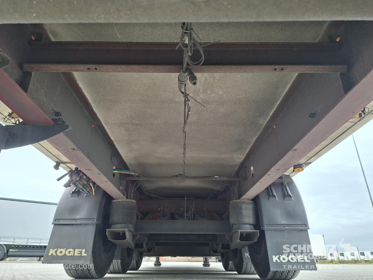 KOEGEL Reefer Standard - 등온 세미 트레일러 : 사진 3 KOEGEL Reefer Standard - 등온 세미 트레일러 : 사진 3