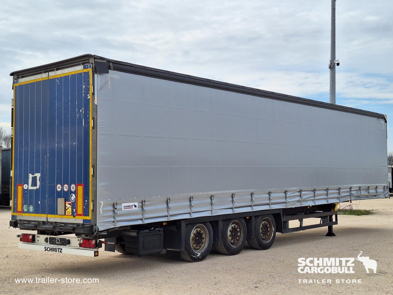 SCHMITZ Curtainsider Mega - 커튼사이더 세미 트레일러 : 사진 1 SCHMITZ Curtainsider Mega - 커튼사이더 세미 트레일러 : 사진 1