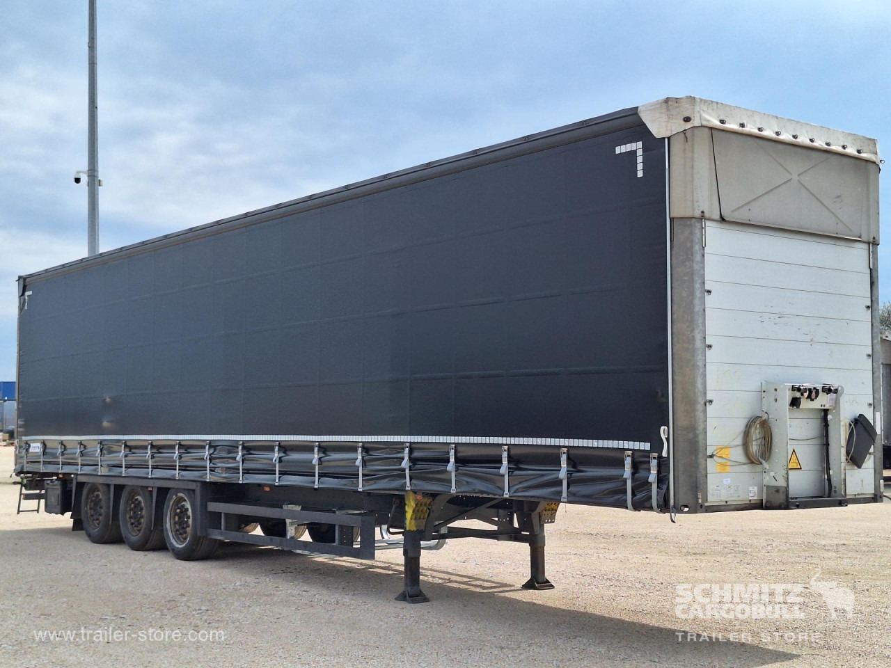 SCHMITZ Curtainsider Mega - 커튼사이더 세미 트레일러 : 사진 1 SCHMITZ Curtainsider Mega - 커튼사이더 세미 트레일러 : 사진 1