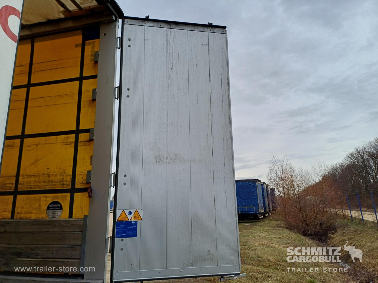 SCHMITZ Curtainsider Standard - 커튼사이더 세미 트레일러 : 사진 2 SCHMITZ Curtainsider Standard - 커튼사이더 세미 트레일러 : 사진 2