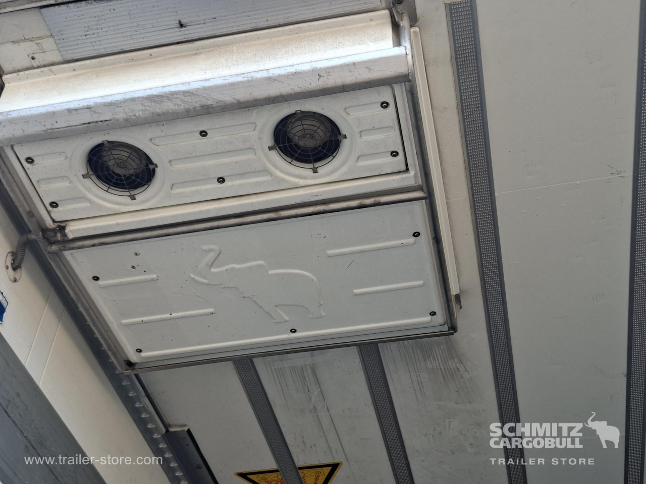 SCHMITZ Reefer Multitemp - 등온 세미 트레일러 : 사진 2 SCHMITZ Reefer Multitemp - 등온 세미 트레일러 : 사진 2