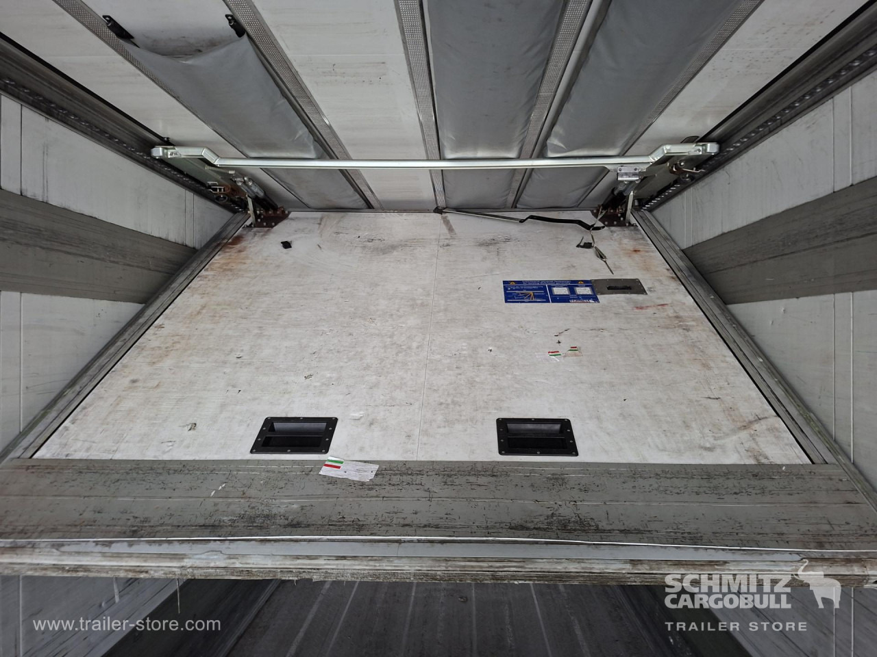 SCHMITZ Reefer Multitemp - 등온 세미 트레일러 : 사진 2 SCHMITZ Reefer Multitemp - 등온 세미 트레일러 : 사진 2
