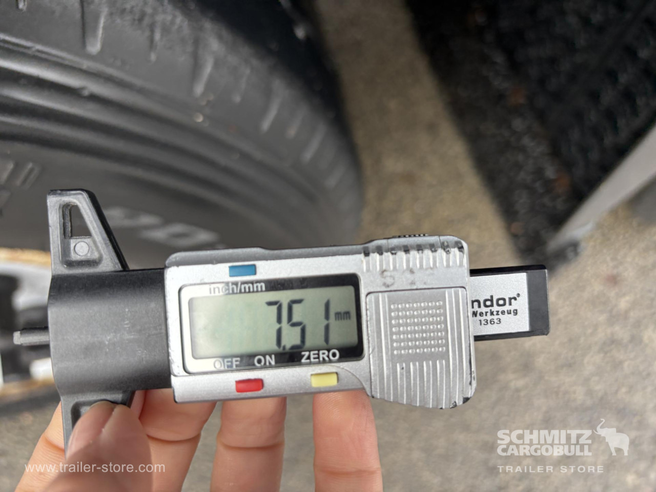 SCHMITZ Curtainsider Standard - 커튼사이더 세미 트레일러 : 사진 4 SCHMITZ Curtainsider Standard - 커튼사이더 세미 트레일러 : 사진 4