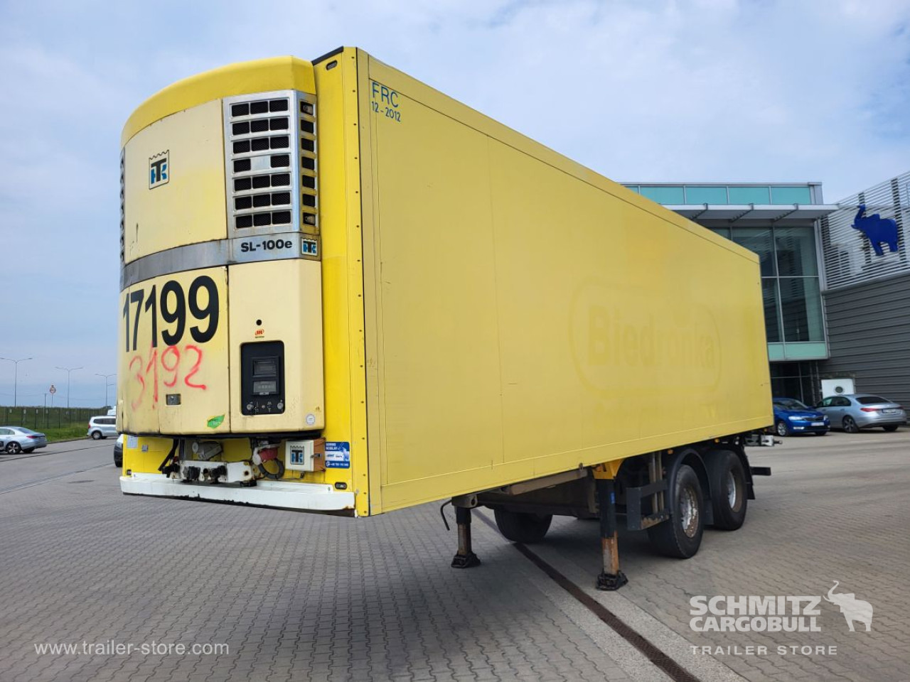 SCHMITZ Insulated/refrigerated box Taillift - 냉동 세미 트레일러 : 사진 1 SCHMITZ Insulated/refrigerated box Taillift - 냉동 세미 트레일러 : 사진 1