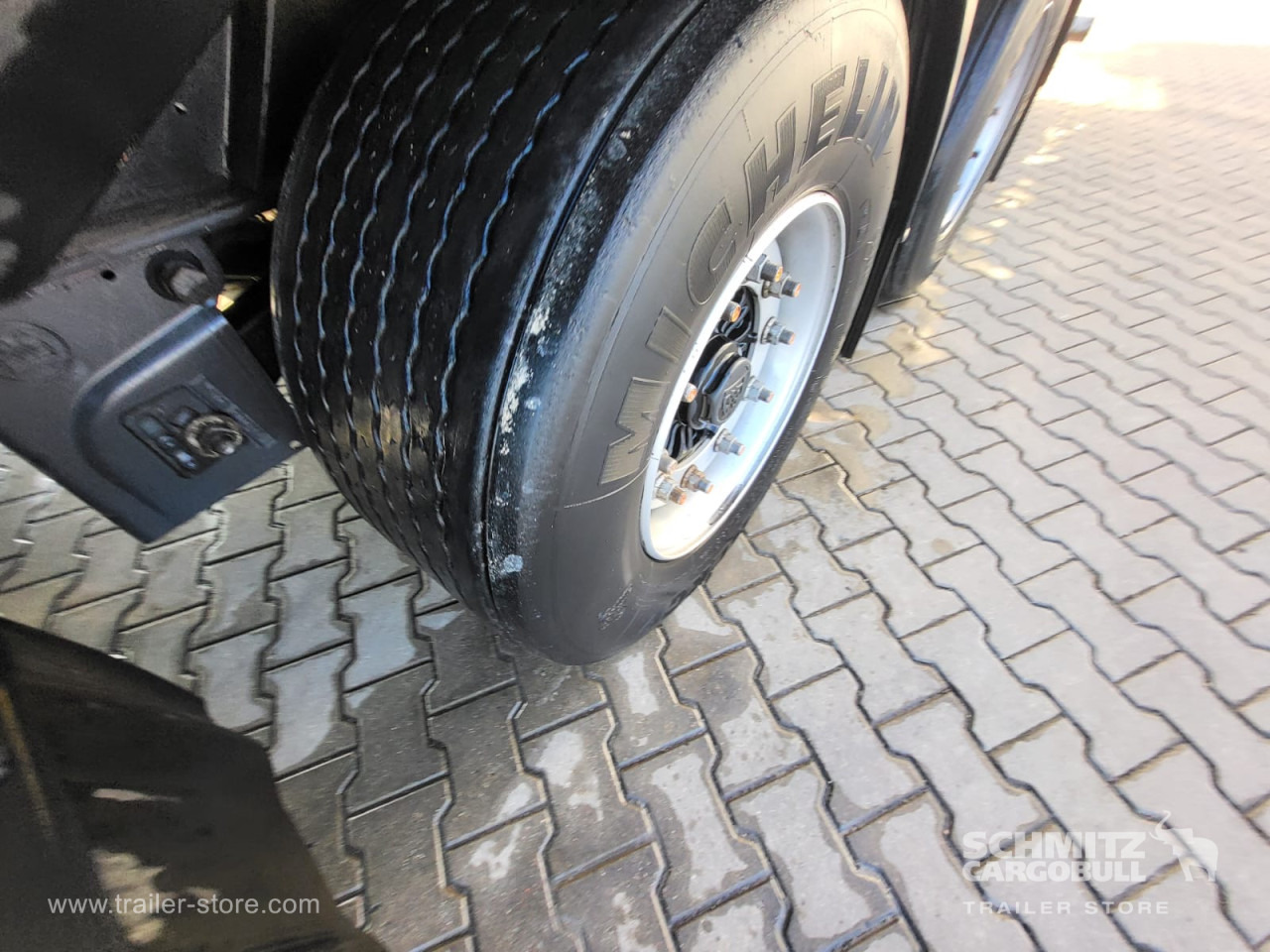 WIELTON Curtainsider Mega - 커튼사이더 세미 트레일러 : 사진 2 WIELTON Curtainsider Mega - 커튼사이더 세미 트레일러 : 사진 2