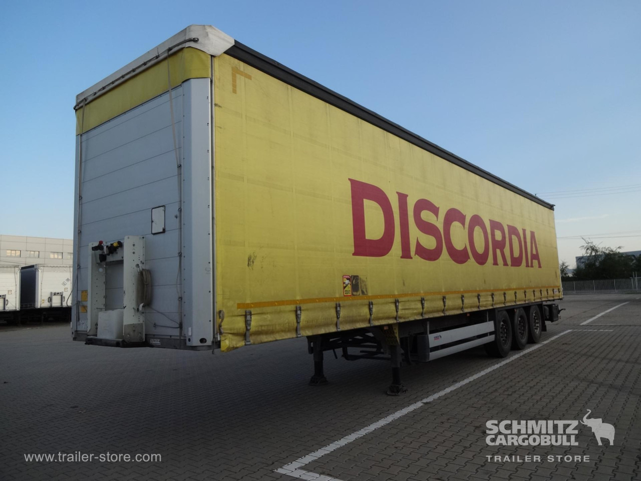 SCHMITZ Curtainsider Standard - 커튼사이더 세미 트레일러 : 사진 1 SCHMITZ Curtainsider Standard - 커튼사이더 세미 트레일러 : 사진 1