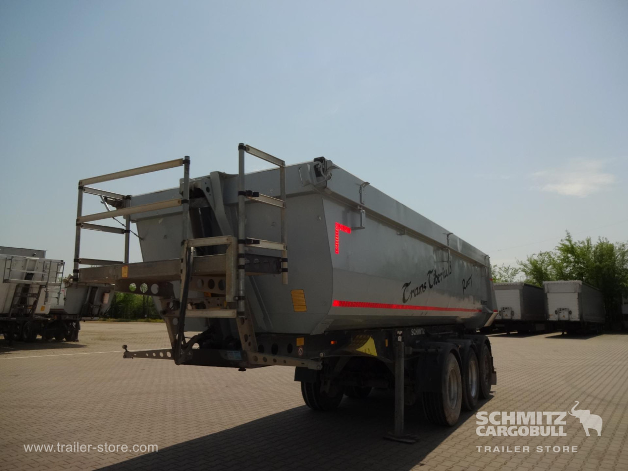 SCHMITZ Tipper Steel half pipe body 24m³ - 덤프 세미 트레일러 : 사진 4 SCHMITZ Tipper Steel half pipe body 24m³ - 덤프 세미 트레일러 : 사진 4