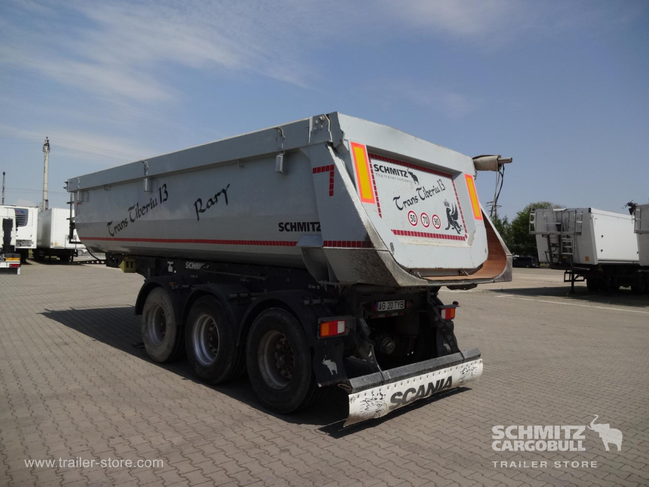 SCHMITZ Tipper Steel half pipe body 24m³ - 덤프 세미 트레일러 : 사진 1 SCHMITZ Tipper Steel half pipe body 24m³ - 덤프 세미 트레일러 : 사진 1