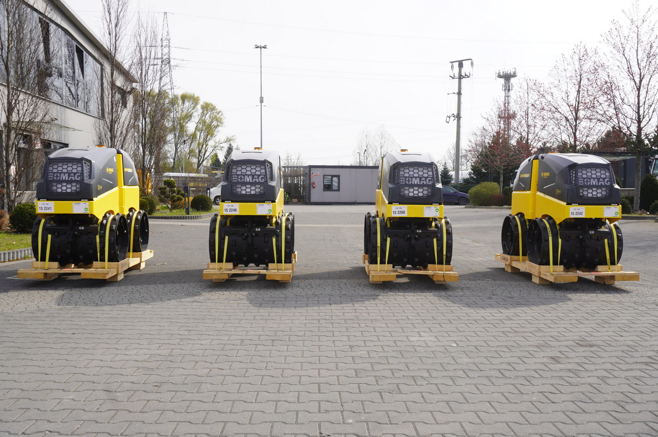 BOMAG BMP 8500 brand-new trench roller / Remote Control / 4 units - 미니 롤러 : 사진 2 BOMAG BMP 8500 brand-new trench roller / Remote Control / 4 units - 미니 롤러 : 사진 2