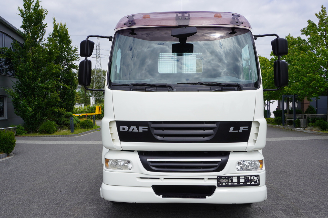 DAF LF 55.220 Skip loader GUIMA PALFINGER M14T - 스킵 로더 트럭 : 사진 2 DAF LF 55.220 Skip loader GUIMA PALFINGER M14T - 스킵 로더 트럭 : 사진 2