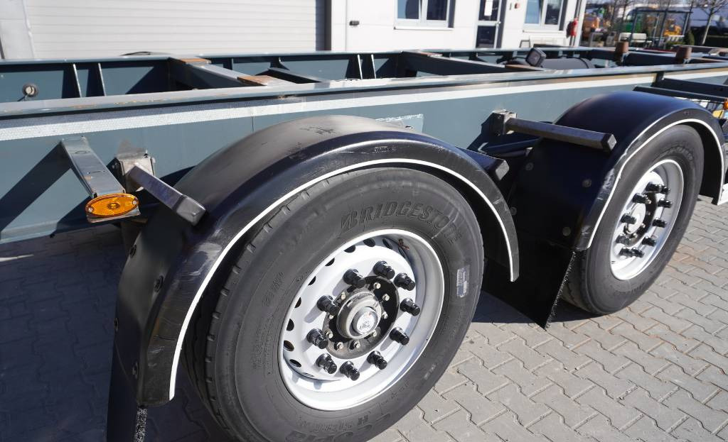 Fruehauf Trailer BDF (NEW) 6,000 km !!! - 컨테이너 운반 장치/ 스와프 보디 트레일러 : 사진 2 Fruehauf Trailer BDF (NEW) 6,000 km !!! - 컨테이너 운반 장치/ 스와프 보디 트레일러 : 사진 2