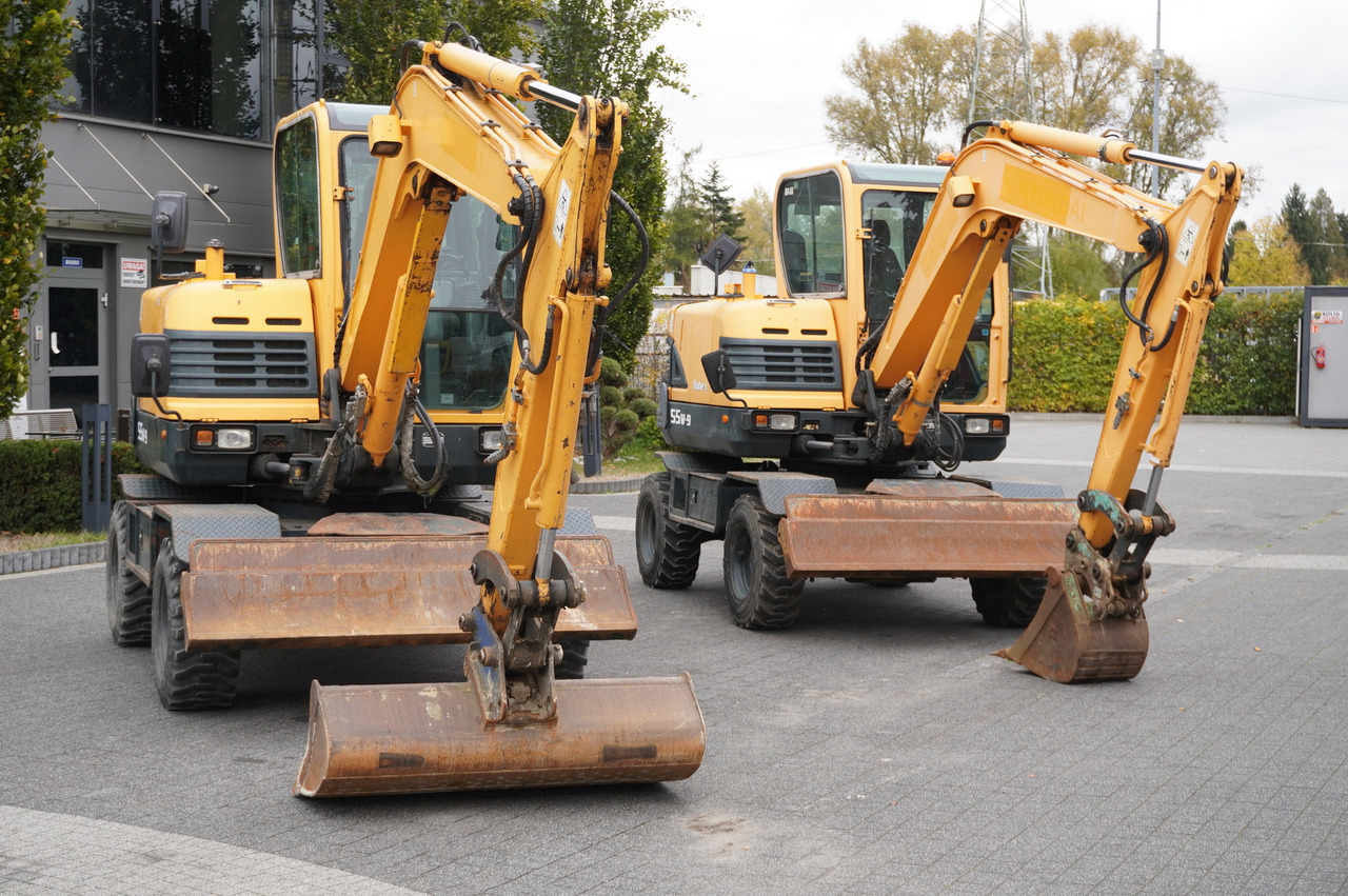 Hyundai Robex 55W-9 Wheeled Excavator 5.5t / 2 unit - 휠 굴삭기 : 사진 5 Hyundai Robex 55W-9 Wheeled Excavator 5.5t / 2 unit - 휠 굴삭기 : 사진 5
