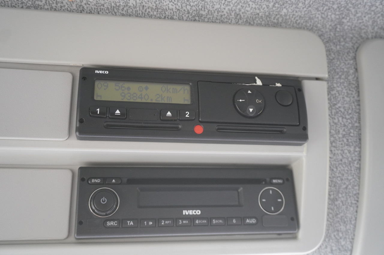 IVECO Eurocargo 150 E25 / 90 tho. km !!! / Tow truck - 자동 운반 장치 트럭 : 사진 3 IVECO Eurocargo 150 E25 / 90 tho. km !!! / Tow truck - 자동 운반 장치 트럭 : 사진 3