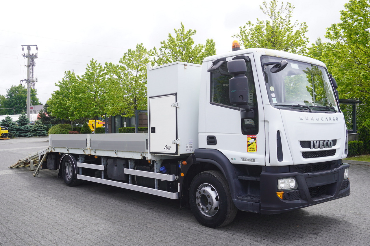 IVECO Eurocargo 150 E25 / 90 tho. km !!! / Tow truck - 자동 운반 장치 트럭 : 사진 2 IVECO Eurocargo 150 E25 / 90 tho. km !!! / Tow truck - 자동 운반 장치 트럭 : 사진 2