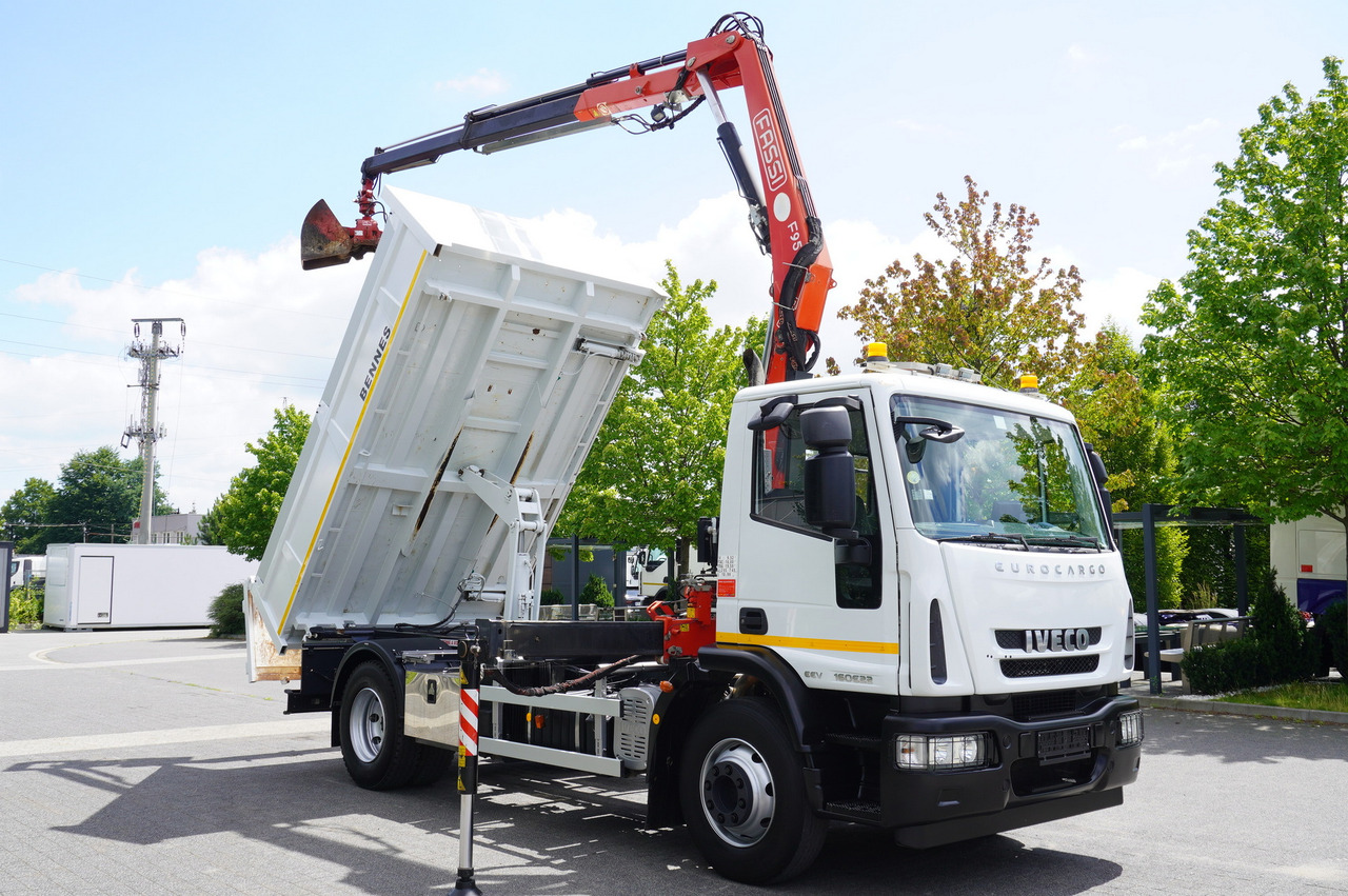 IVECO Eurocargo 160E22 EEV Dump truck / Bortmatic / Crane FASSI F95A.0.22 - 드롭사이드/ 플랫베드 트럭, 크레인 트럭 : 사진 3 IVECO Eurocargo 160E22 EEV Dump truck / Bortmatic / Crane FASSI F95A.0.22 - 드롭사이드/ 플랫베드 트럭, 크레인 트럭 : 사진 3