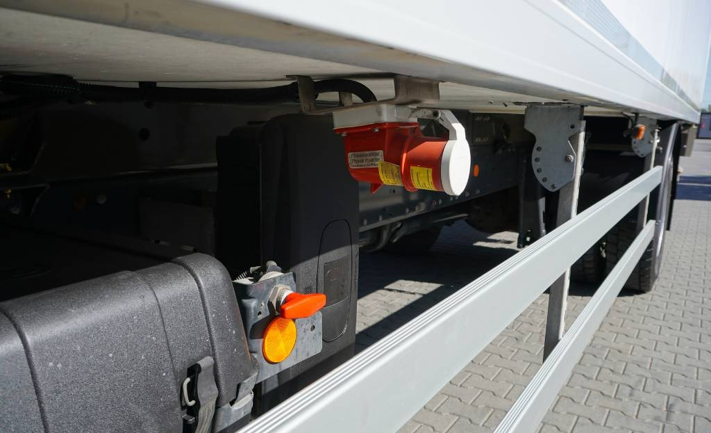 IVECO Eurocargo 190-280L 19t E6 / ATP/FRC to 2025 / Lamberet Refrigerator 22 pallets - 냉동탑차 : 사진 4 IVECO Eurocargo 190-280L 19t E6 / ATP/FRC to 2025 / Lamberet Refrigerator 22 pallets - 냉동탑차 : 사진 4