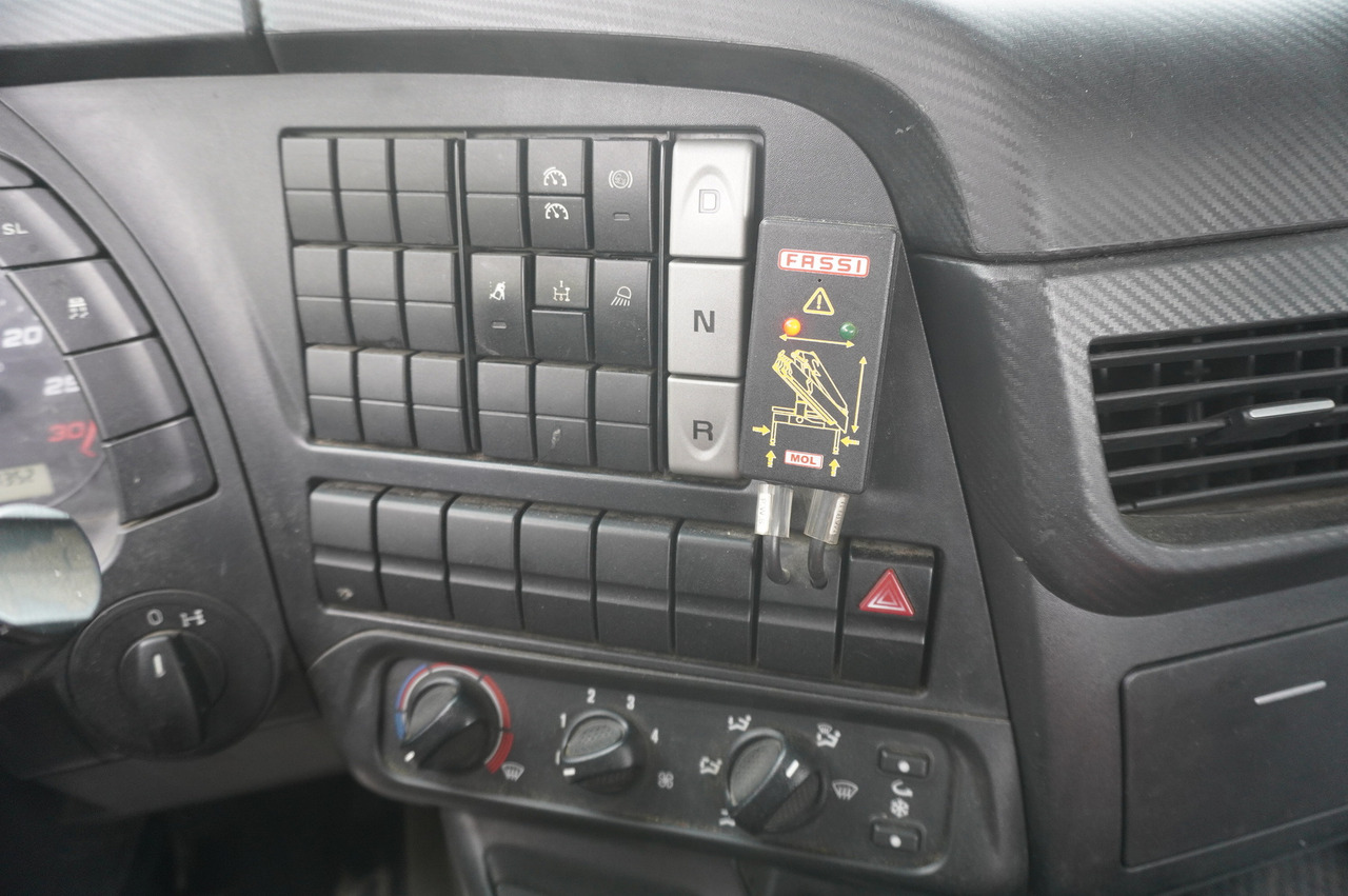 드롭사이드/ 플랫베드 트럭, 크레인 트럭 IVECO STRALIS 19.310 E6 / Flatbed 19 EPAL / FASSI F135 / 225 MTH! / 5.7 T : 사진 22 드롭사이드/ 플랫베드 트럭, 크레인 트럭 IVECO STRALIS 19.310 E6 / Flatbed 19 EPAL / FASSI F135 / 225 MTH! / 5.7 T : 사진 22