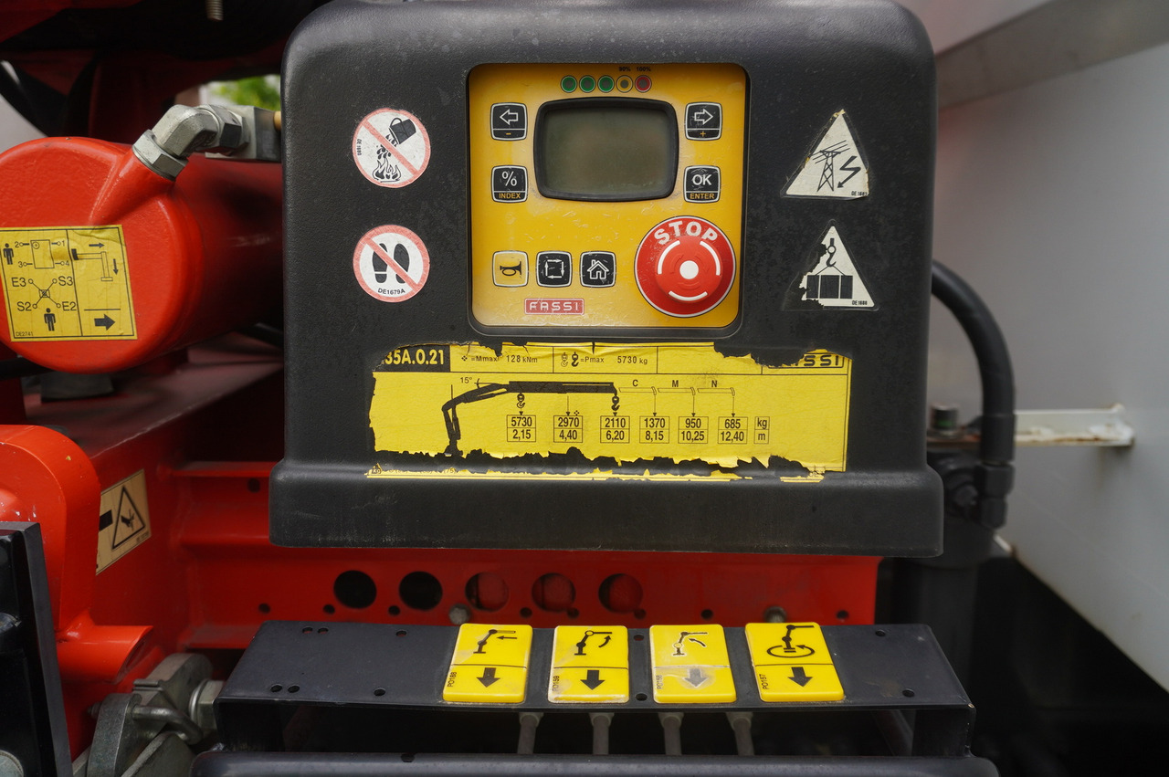 드롭사이드/ 플랫베드 트럭, 크레인 트럭 IVECO STRALIS 19.310 E6 / Flatbed 19 EPAL / FASSI F135 / 225 MTH! / 5.7 T : 사진 16 드롭사이드/ 플랫베드 트럭, 크레인 트럭 IVECO STRALIS 19.310 E6 / Flatbed 19 EPAL / FASSI F135 / 225 MTH! / 5.7 T : 사진 16