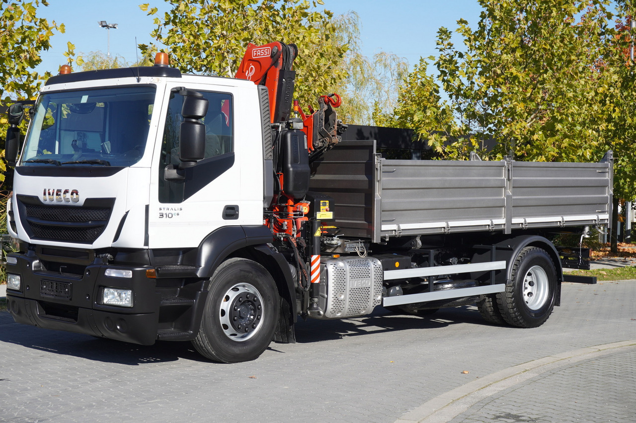 IVECO Stralis 310 E6 / NEW 3-sided tipper / Fassi F135 crane with remote control - 모바일 크레인 : 사진 3 IVECO Stralis 310 E6 / NEW 3-sided tipper / Fassi F135 crane with remote control - 모바일 크레인 : 사진 3