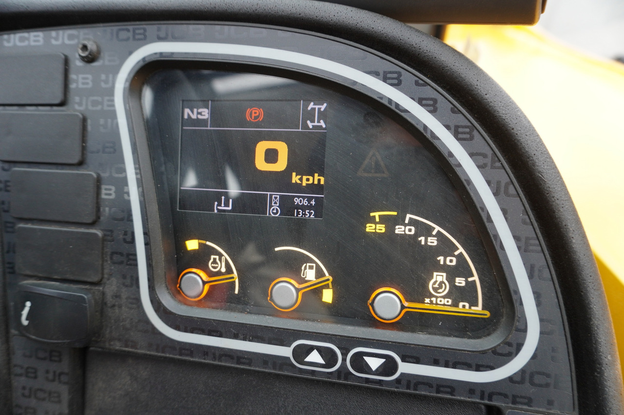 JCB 531-70 / 900 MTH telescopic charger! / 3.1 T / 7 M - 텔레스코픽 핸들러 : 사진 2 JCB 531-70 / 900 MTH telescopic charger! / 3.1 T / 7 M - 텔레스코픽 핸들러 : 사진 2