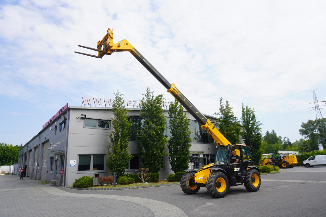 망원형 휠 로더 JCB 535-95 / 3.5 T / range 9.5 m / joystick / 2021 : 사진 21