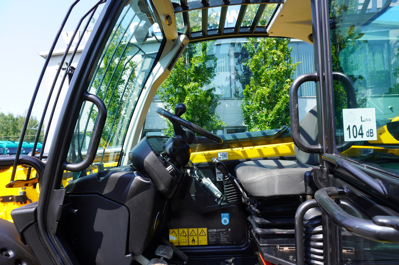 망원형 휠 로더 JCB 535-95 / 3.5 T / range 9.5 m / joystick : 사진 27 망원형 휠 로더 JCB 535-95 / 3.5 T / range 9.5 m / joystick : 사진 27
