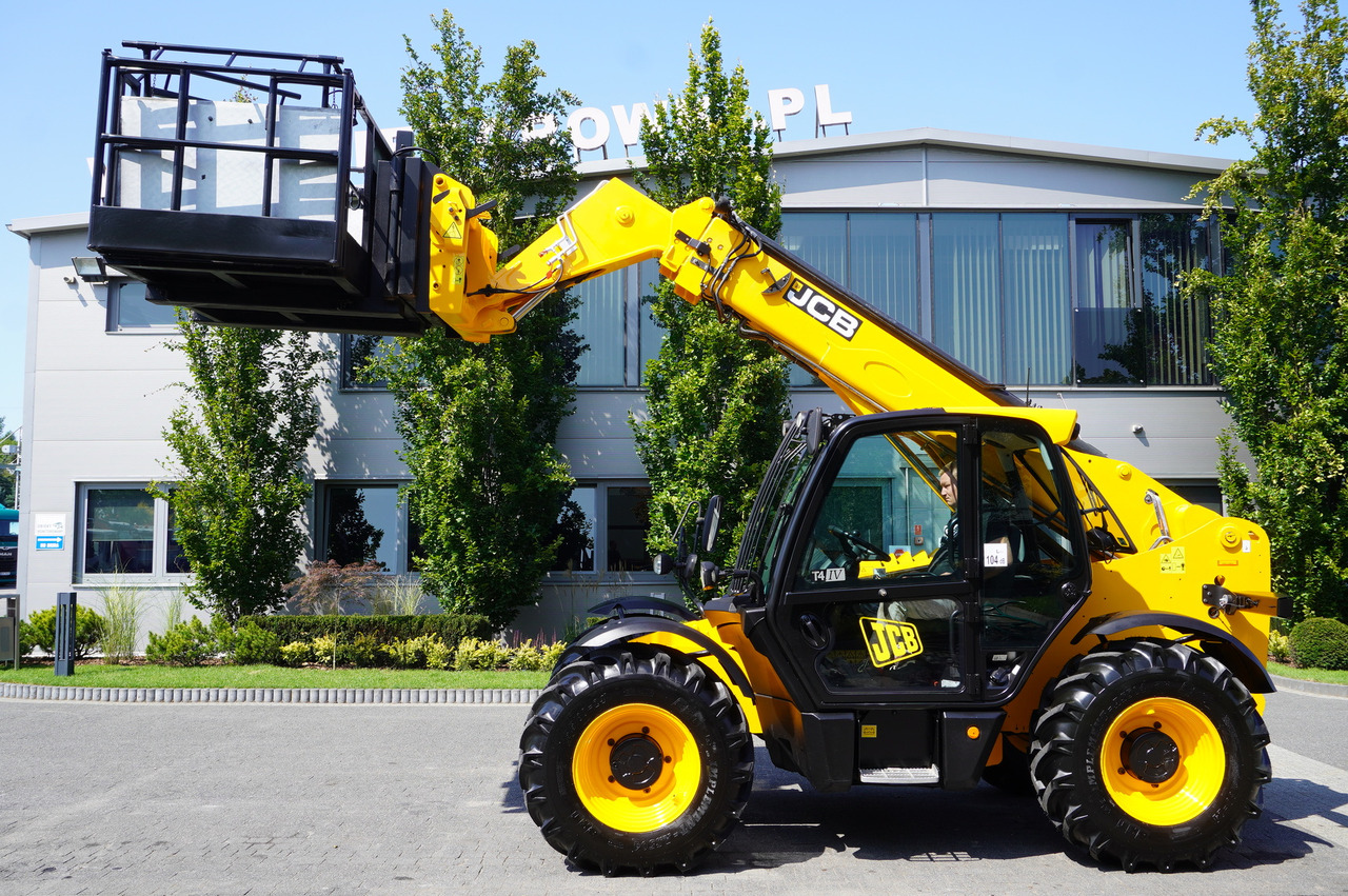 망원형 휠 로더 JCB 535-95 / 3.5 T / range 9.5 m / joystick : 사진 10 망원형 휠 로더 JCB 535-95 / 3.5 T / range 9.5 m / joystick : 사진 10