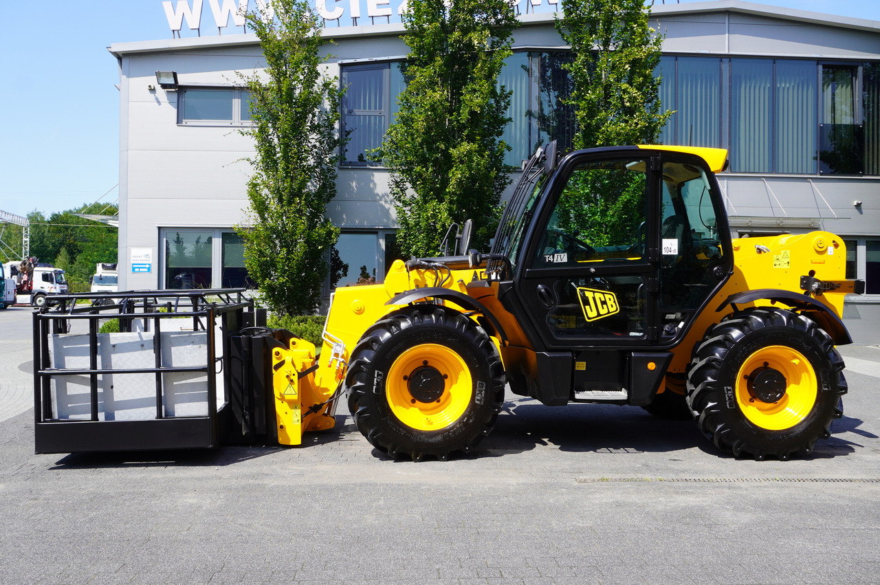 JCB 535-95 / 3.5 T / range 9.5 m / joystick - 망원형 휠 로더 : 사진 2 JCB 535-95 / 3.5 T / range 9.5 m / joystick - 망원형 휠 로더 : 사진 2