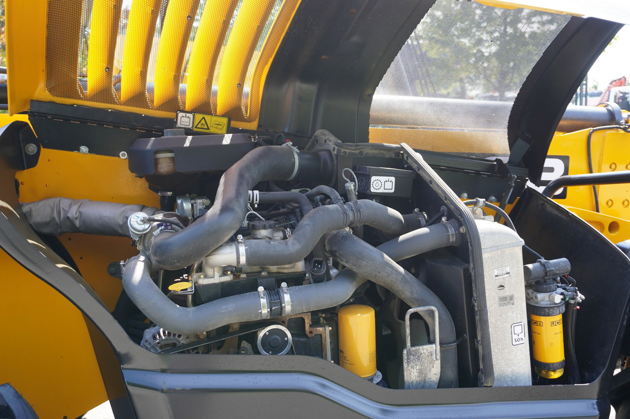 망원형 휠 로더 JCB 535-95 / 3.5 T / range 9.5 m / joystick : 사진 19 망원형 휠 로더 JCB 535-95 / 3.5 T / range 9.5 m / joystick : 사진 19