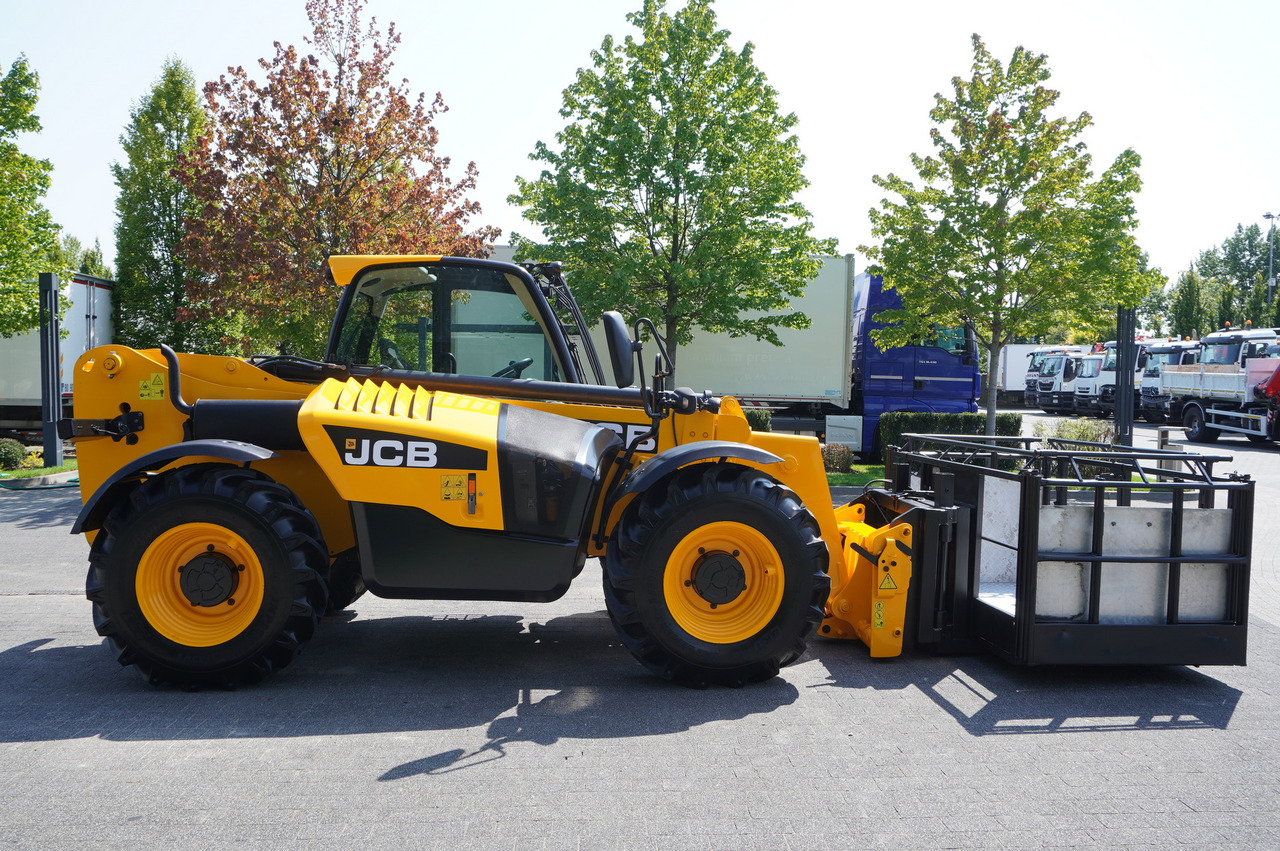 JCB 535-95 / 3.5 T / range 9.5 m / joystick - 망원형 휠 로더 : 사진 5 JCB 535-95 / 3.5 T / range 9.5 m / joystick - 망원형 휠 로더 : 사진 5