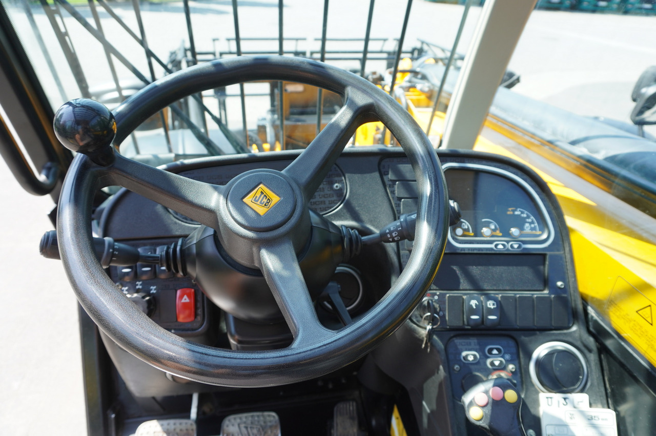 망원형 휠 로더 JCB 535-95 / 3.5 T / range 9.5 m / joystick : 사진 28 망원형 휠 로더 JCB 535-95 / 3.5 T / range 9.5 m / joystick : 사진 28