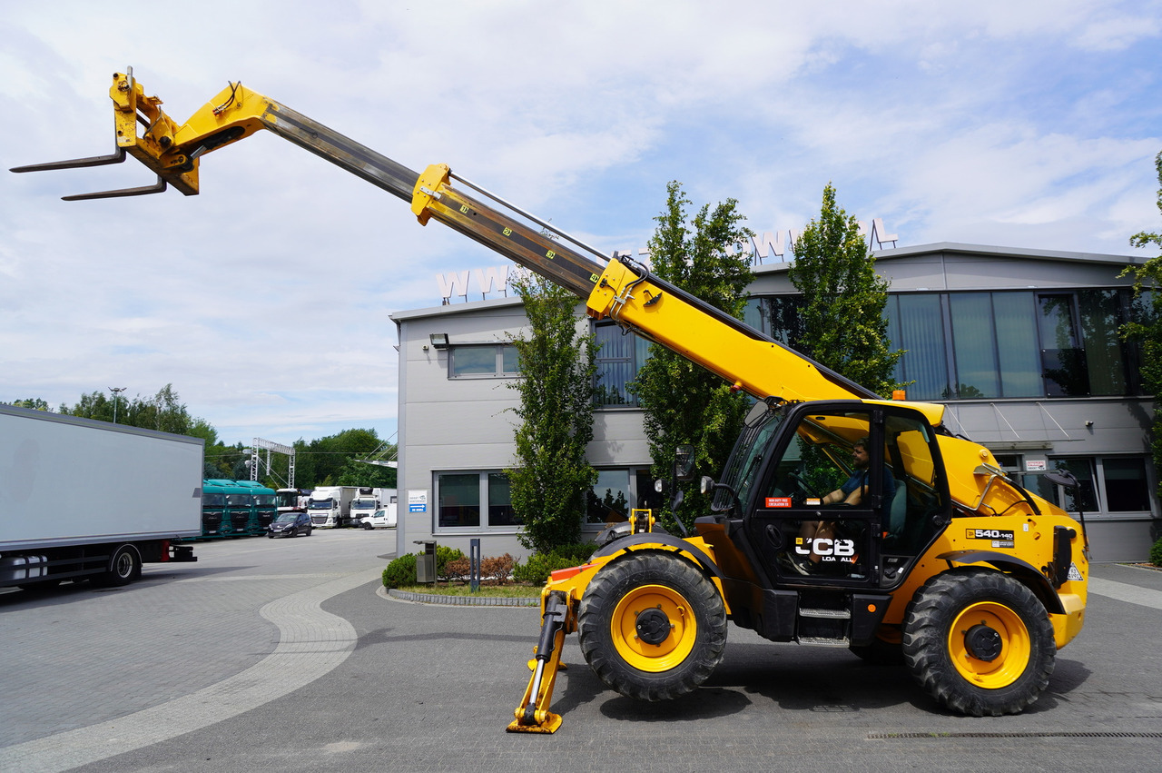 망원형 휠 로더 JCB 540-140 telescopic loader / 14 m range / 1800 MTH : 사진 12 망원형 휠 로더 JCB 540-140 telescopic loader / 14 m range / 1800 MTH : 사진 12