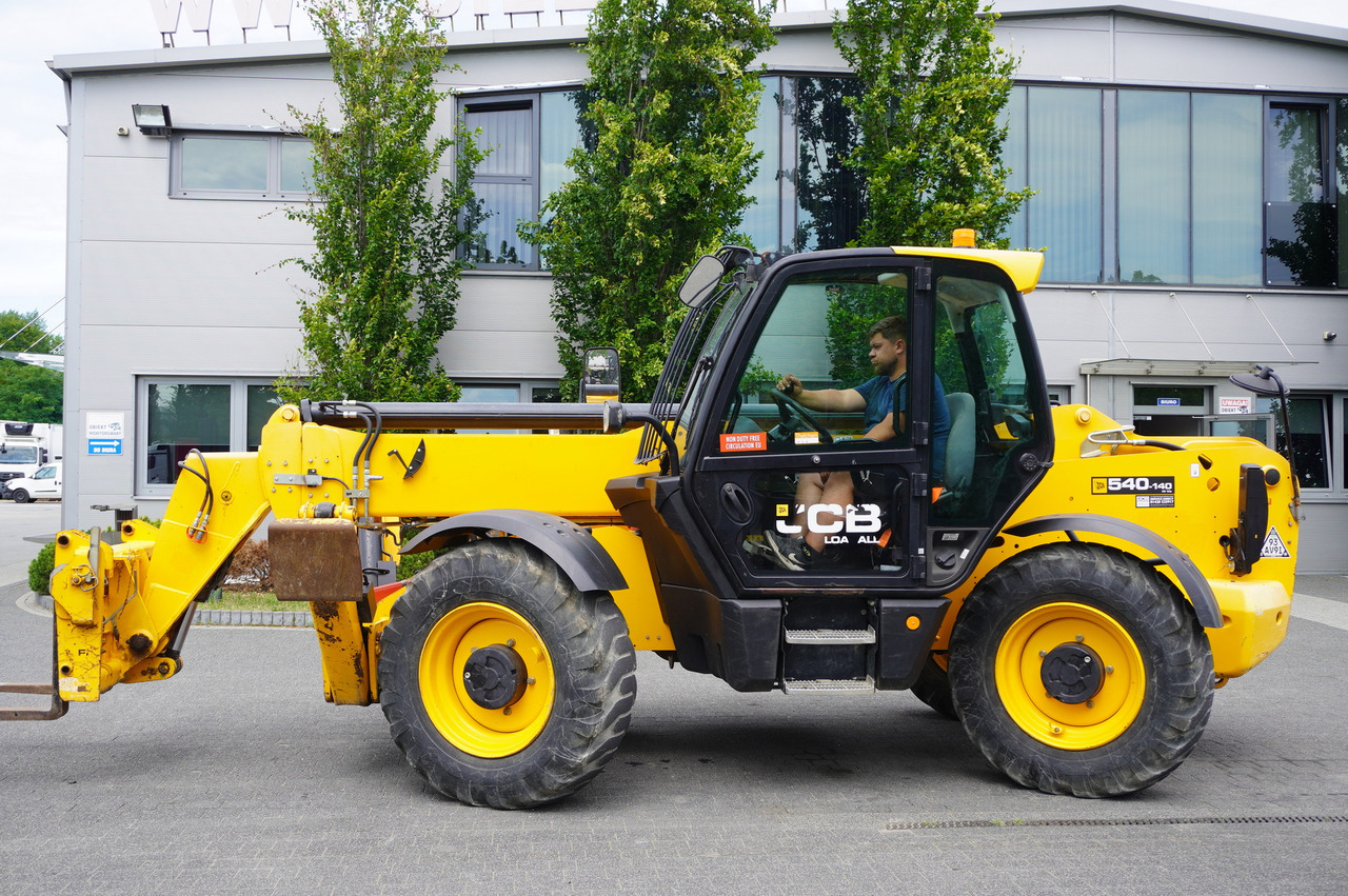 망원형 휠 로더 JCB 540-140 telescopic loader / 14 m range / 1800 MTH : 사진 10 망원형 휠 로더 JCB 540-140 telescopic loader / 14 m range / 1800 MTH : 사진 10