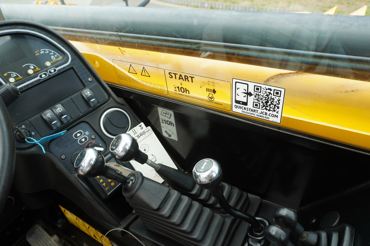 망원형 휠 로더 JCB 540-140 telescopic loader / 14 m range / 1800 MTH : 사진 26 망원형 휠 로더 JCB 540-140 telescopic loader / 14 m range / 1800 MTH : 사진 26