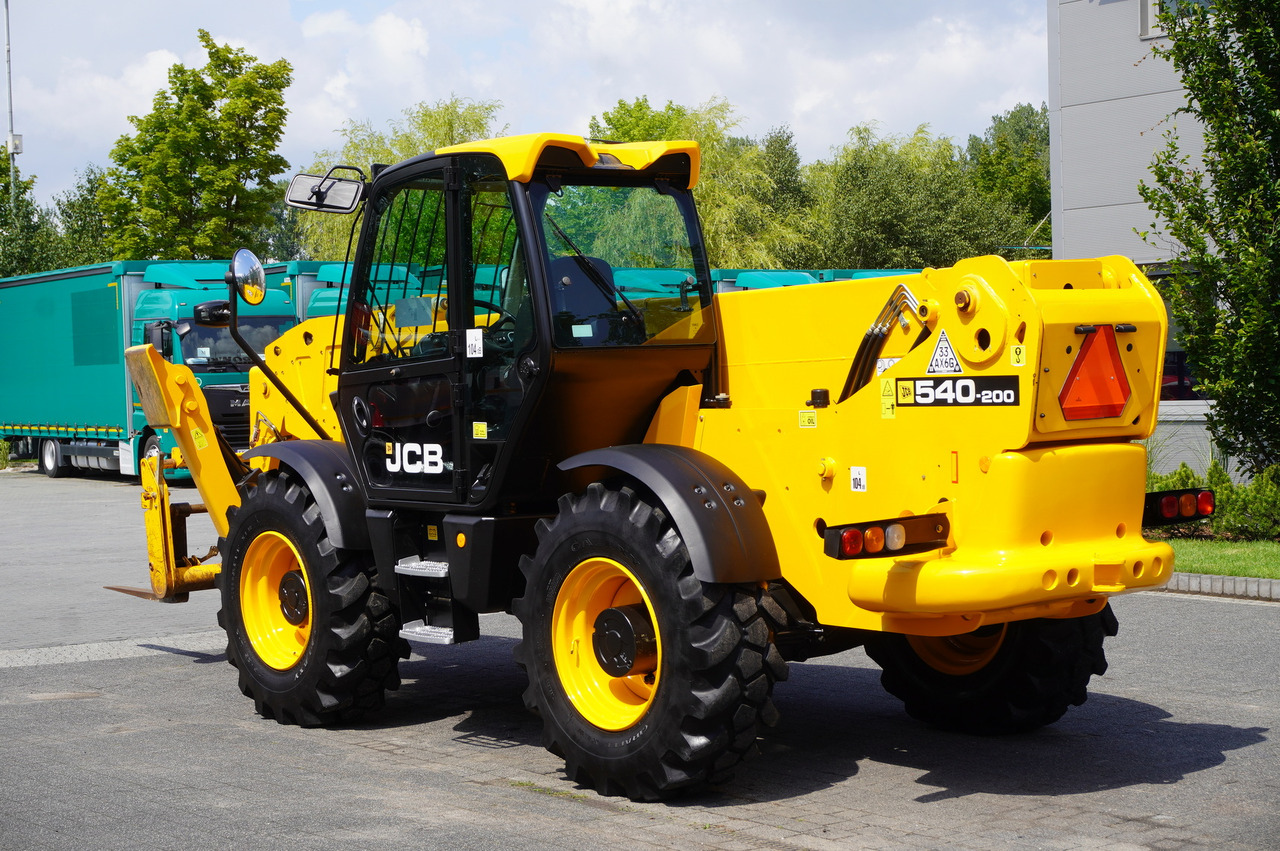 JCB 540-200 Telescopic Loader / 20 m reach / joystick - 망원형 휠 로더 : 사진 4 JCB 540-200 Telescopic Loader / 20 m reach / joystick - 망원형 휠 로더 : 사진 4