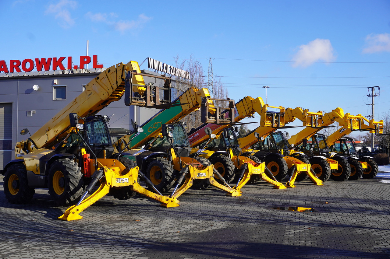 JCB 560-80 / 6 ton lifting capacity / power 146 HP - 휠 로더 : 사진 1 JCB 560-80 / 6 ton lifting capacity / power 146 HP - 휠 로더 : 사진 1