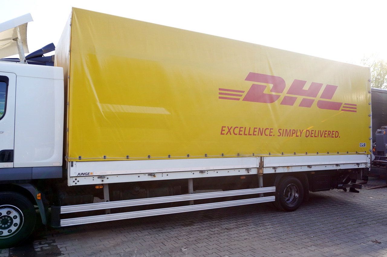 JUNGE Body Tarpaulin JUNGE / 18 Europallets / 2015 - 커튼 사이드 스왑 바디 : 사진 3 JUNGE Body Tarpaulin JUNGE / 18 Europallets / 2015 - 커튼 사이드 스왑 바디 : 사진 3