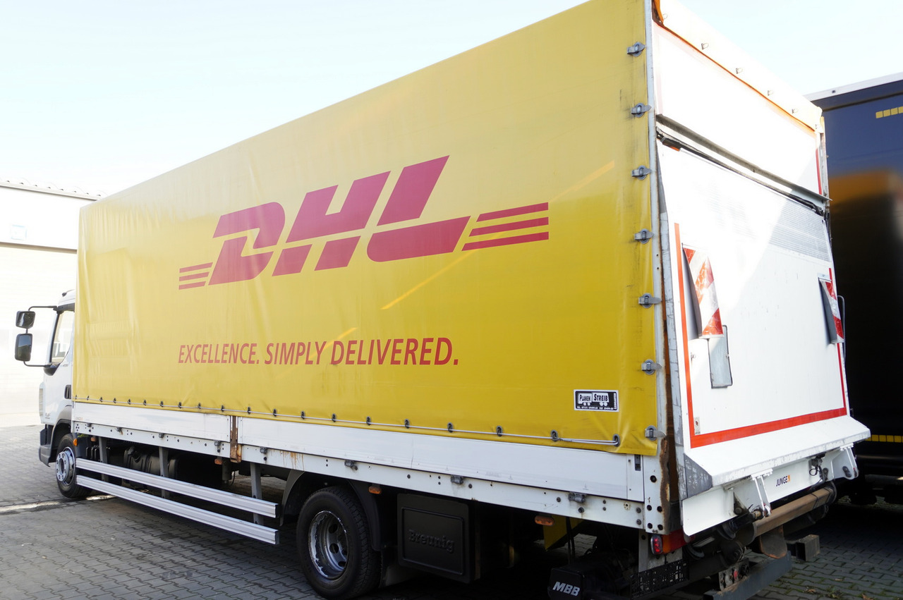 JUNGE Body Tarpaulin JUNGE / 18 Europallets / 2015 - 커튼 사이드 스왑 바디 : 사진 2 JUNGE Body Tarpaulin JUNGE / 18 Europallets / 2015 - 커튼 사이드 스왑 바디 : 사진 2